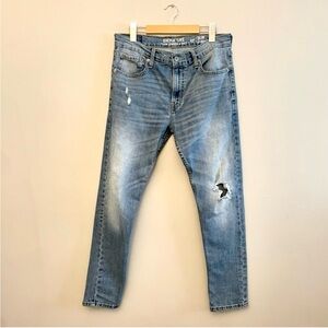 Signature by Levi Strauss Men's Slim Straight Distressed Denim Size 32x30